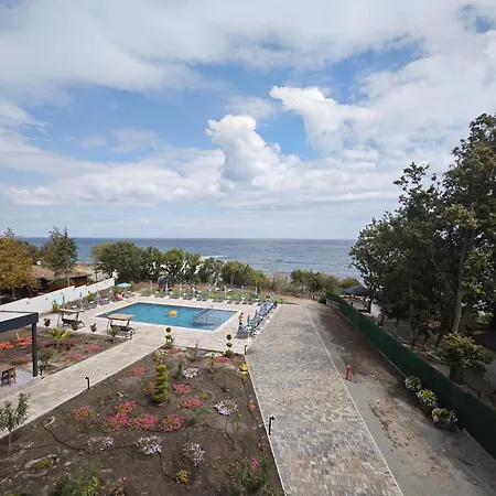 Wave Hotel